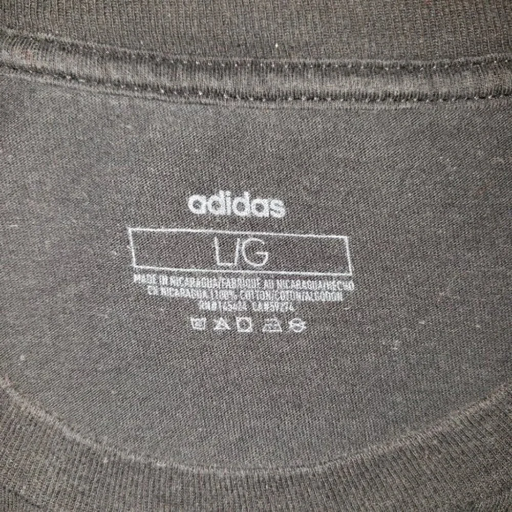 ADIDAS T SHIRT BLACK / WHITE LOGO GRAPHIC T SIZE LARGE